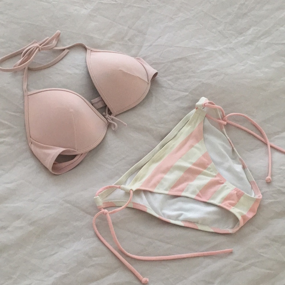 VICTORIA’S SECRET pink bikini